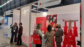 stand altroconsumo al salone dei pagamenti 2025